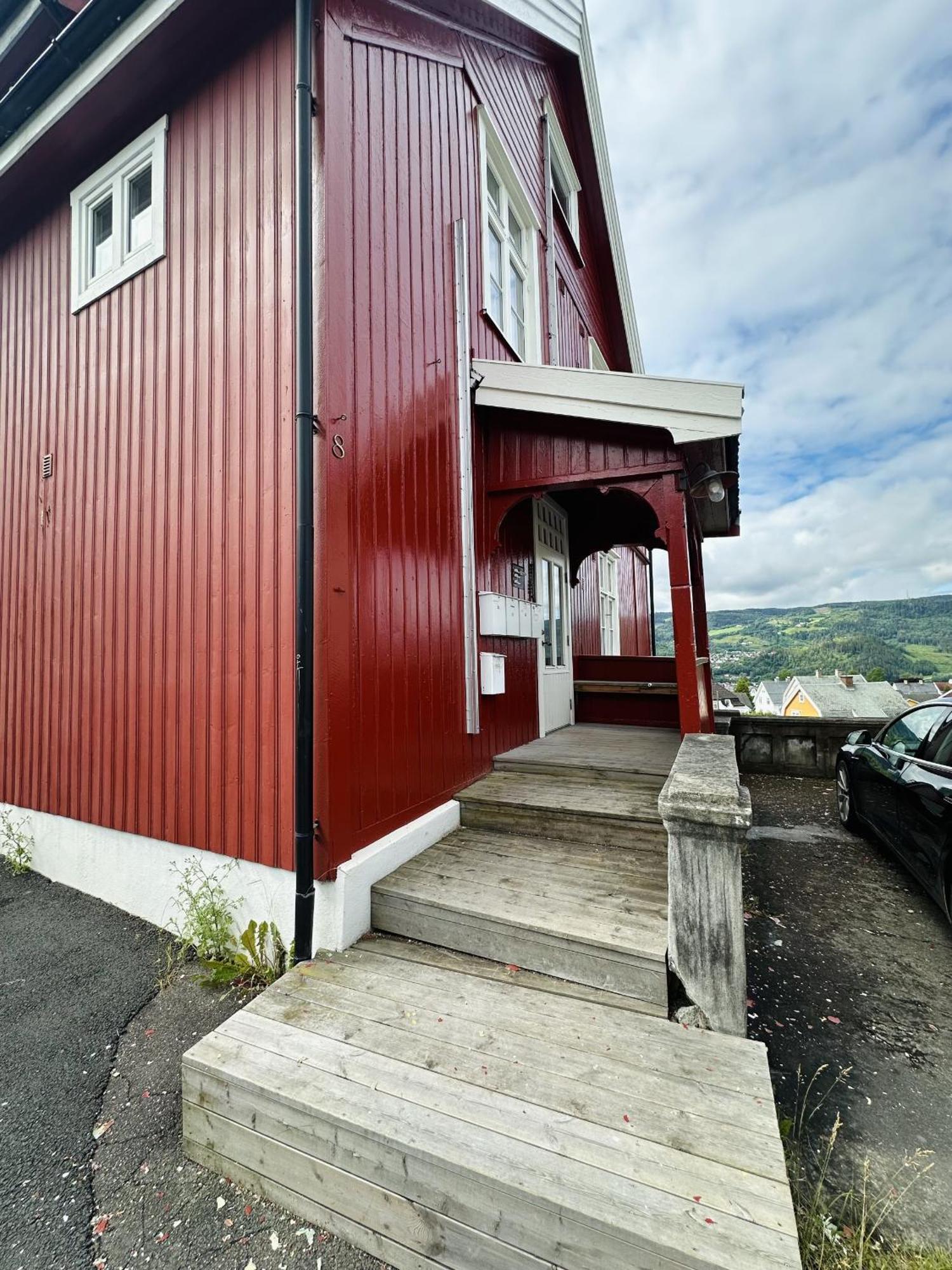 Toppleilighet I Sentrum Av Lillehammer Exteriör bild